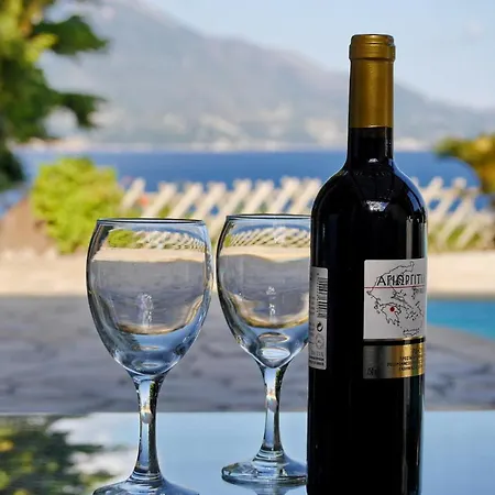 Afroditi, Spartia, Kefalonia * Livathos (Kefalonia)